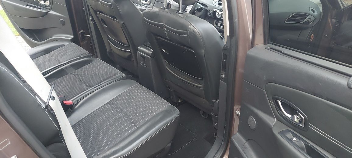 Renault Scenic 1.6 Benzyna + LPG | 2012 | Hak | Kamera | Bose | Bogate