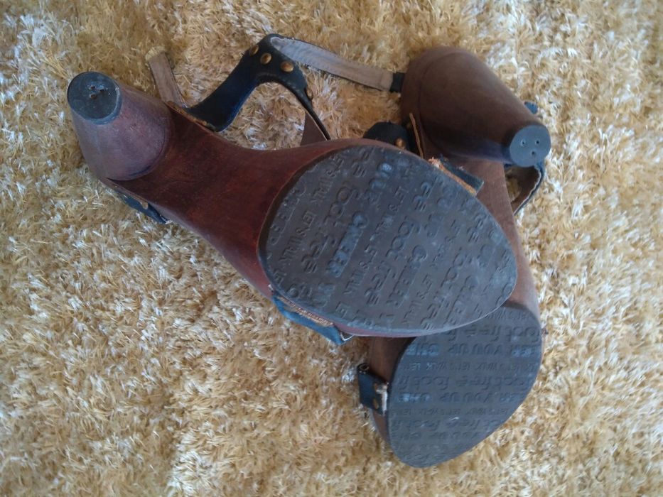 Sandálias (Foreva) e outra Marca n.39