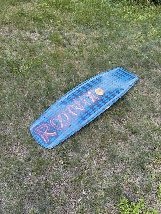 Deska wakeboardowa ronix 136.3 model: schnook el von videl