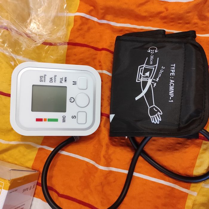Новый аппарат для измерения давления полный автомат с голосовой озвучк