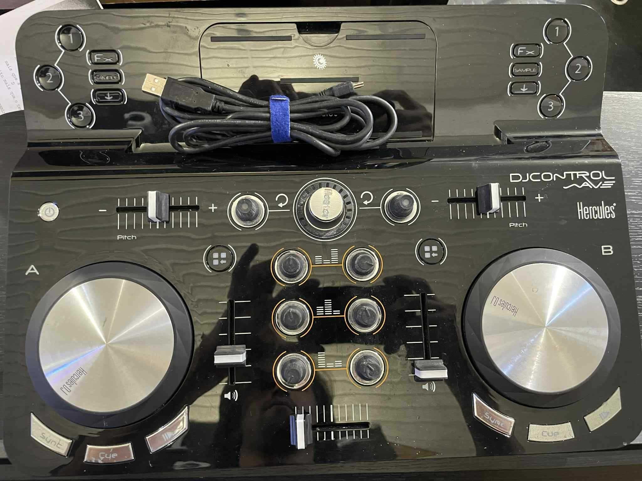 Wireless DJ Controller