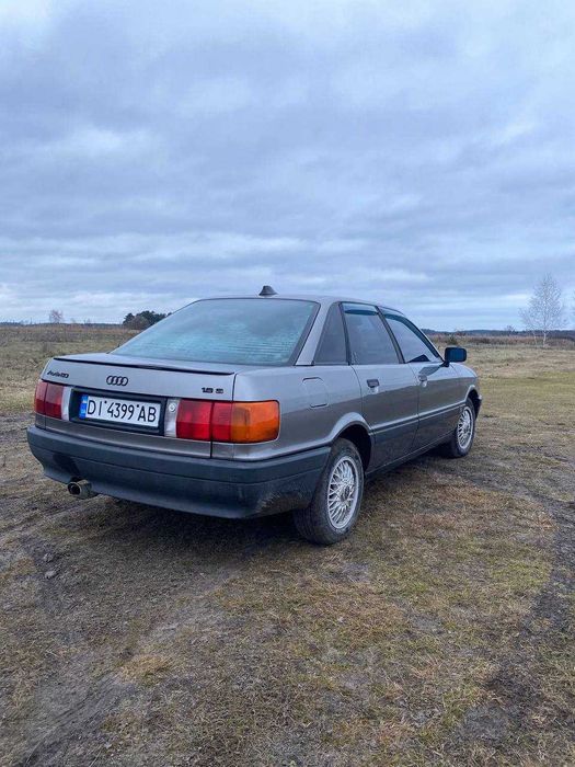 Продам Audi 80, 1.8