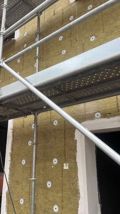 Prestação de Serviços: Remodelações, Tectos, Pinturas e Isolamentos.
