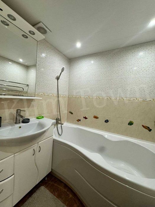 Продається 3 кімнатна квартира з автономним опаленням в р-ні вокзалу