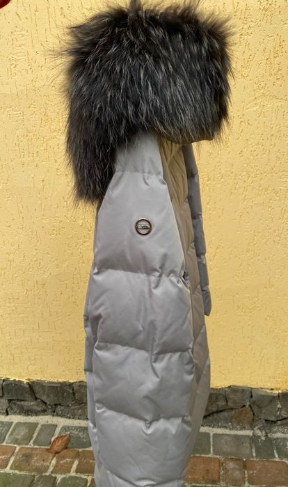 ,,Єскада''ПАЛЬТО зима,перо,легкість та тепло