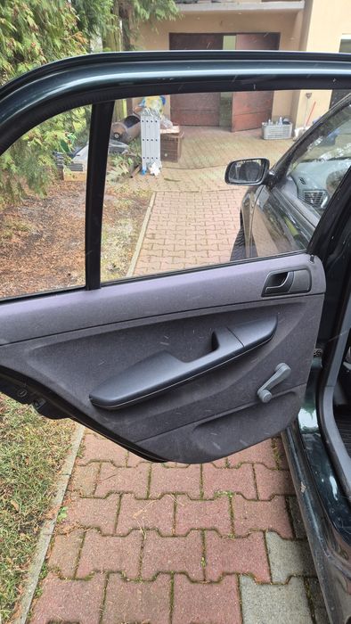 Skoda Fabia 1.4 MPI 2000 – pierwszy właściciel, garażowana, 160 tys. k