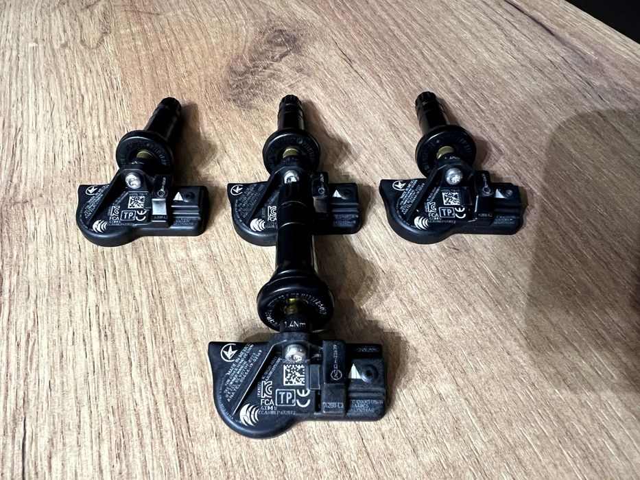 Czujniki ciśnienia opon powietrza JEEP^ Wrangler COMPASS itp TPMS NOWE