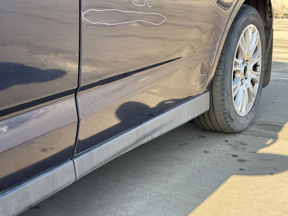 Ford Grand C-max drzwi lewe tył tylne IA FV