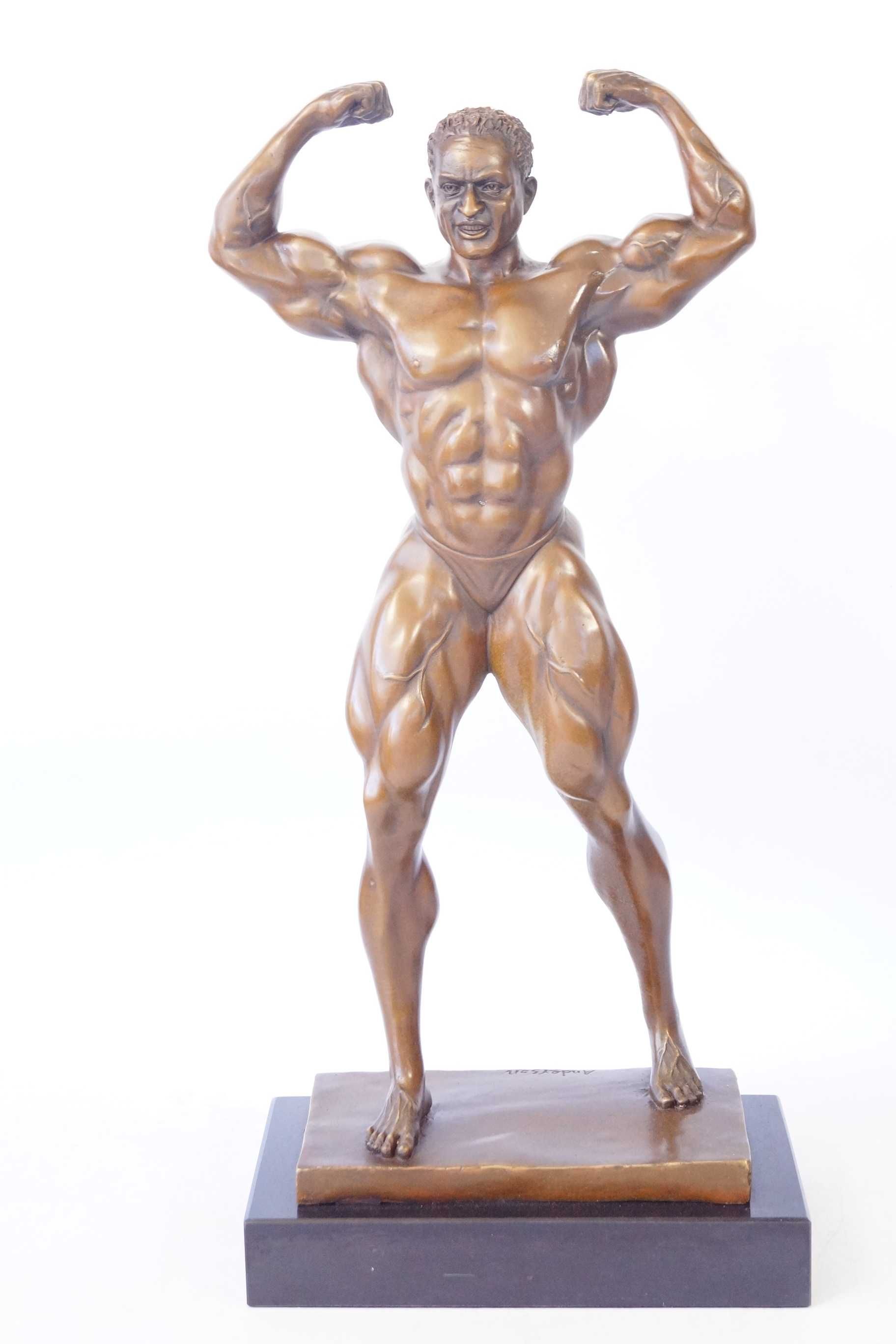 Kulturysta figura z brązu rzeźba statuetka