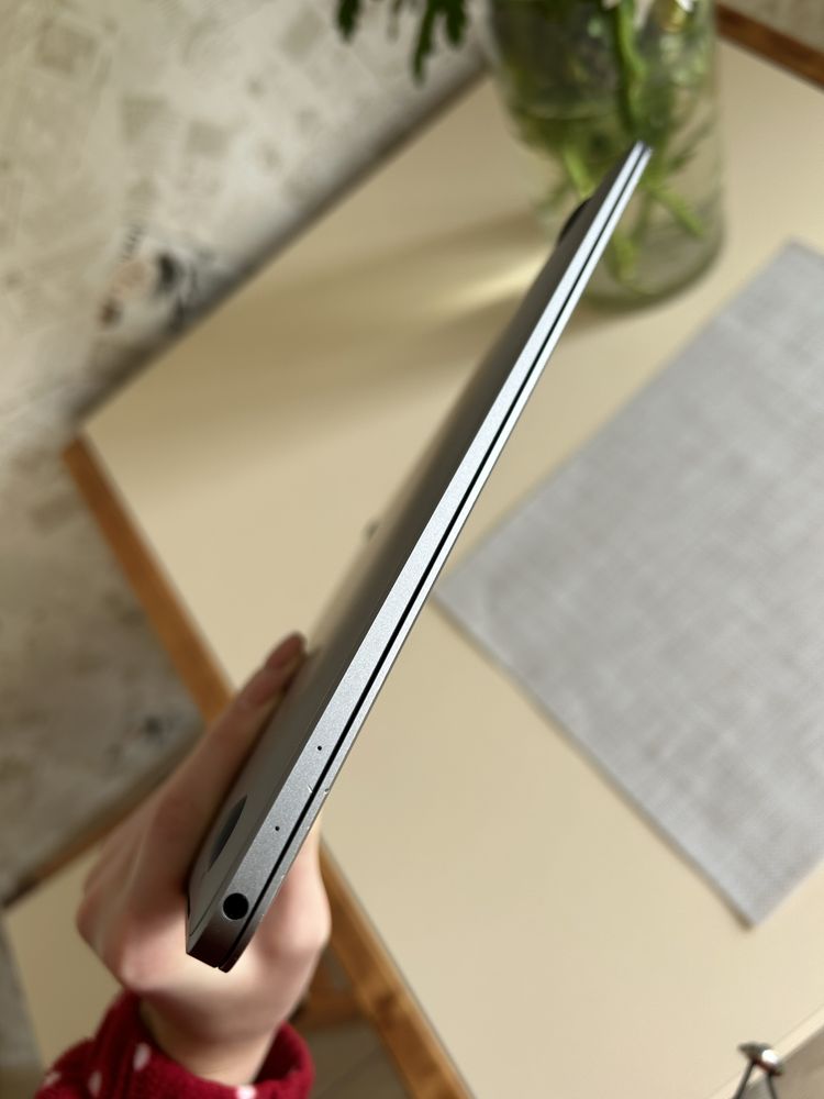 Macbook 12, 2015 года, 512 гб памяти