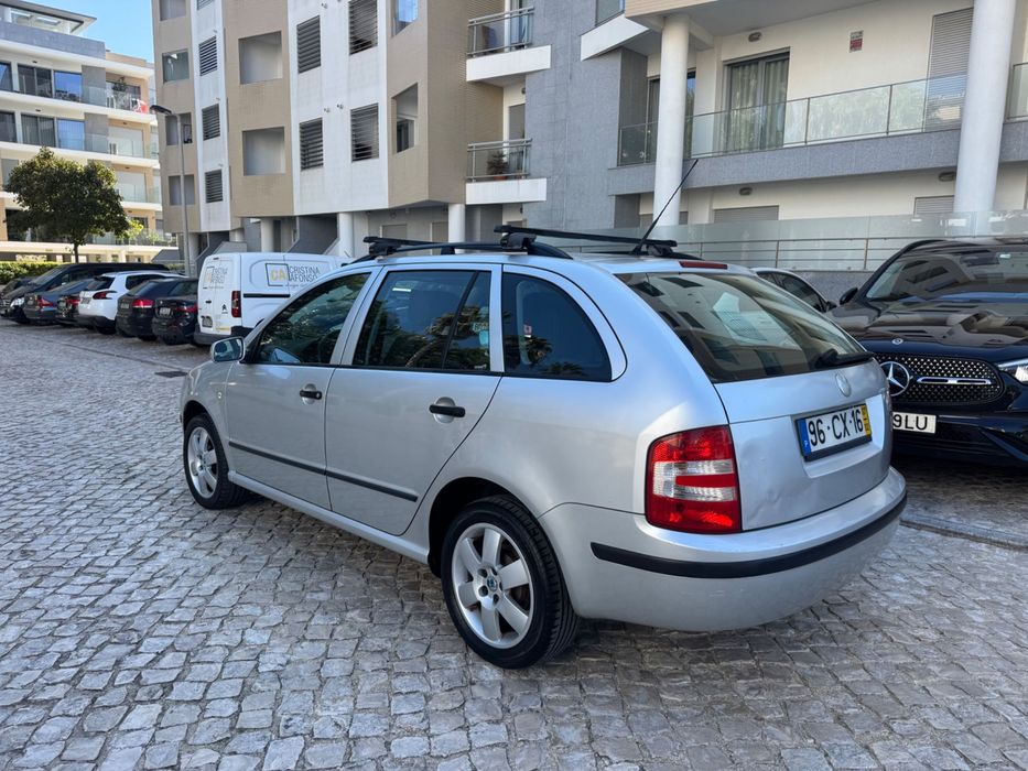 Skoda Fabia break 1.2 gasolina 64 cv único dono ( 135.600 km )