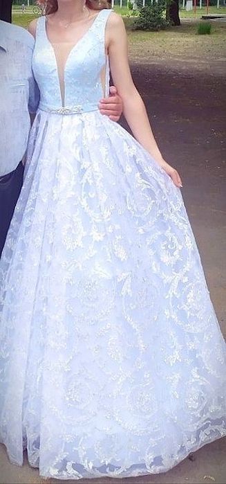 Випускна, весільна, вечірня сукня.