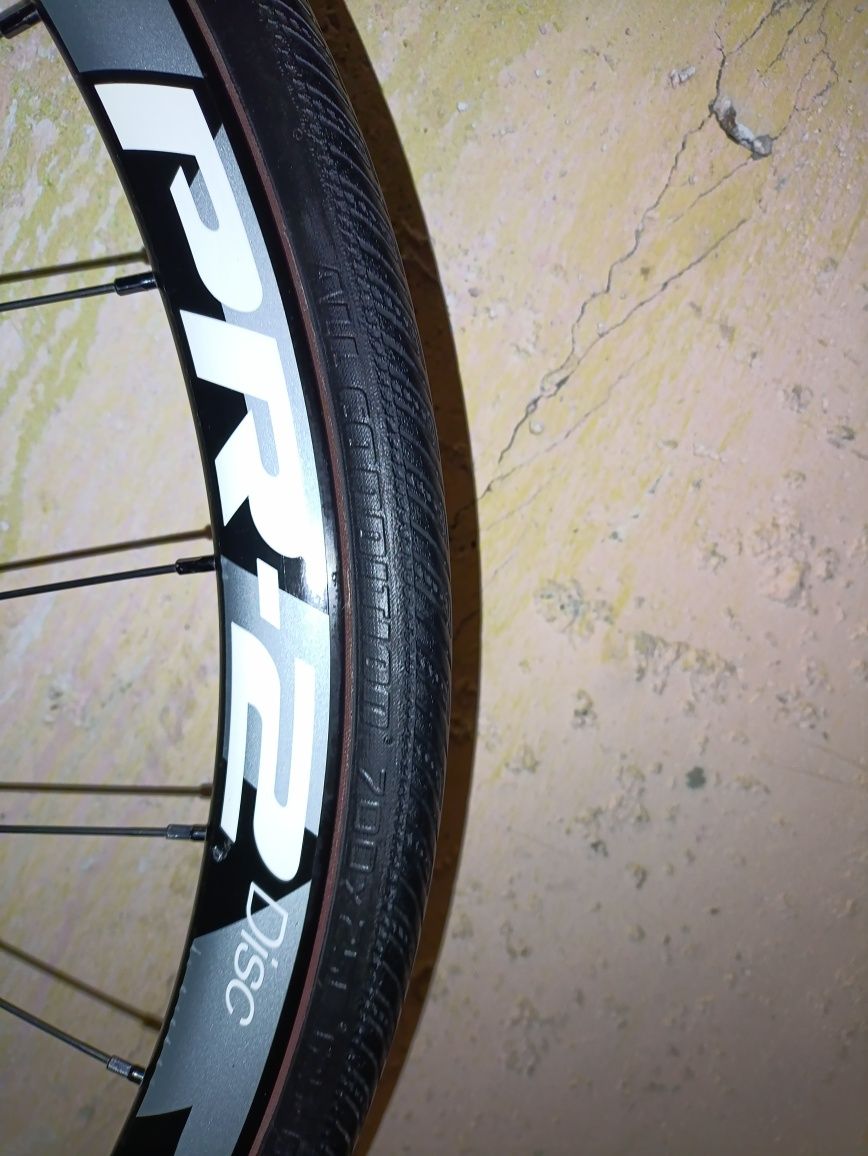 Koła Giant PA-2 Disc tarcze, opony Specialized