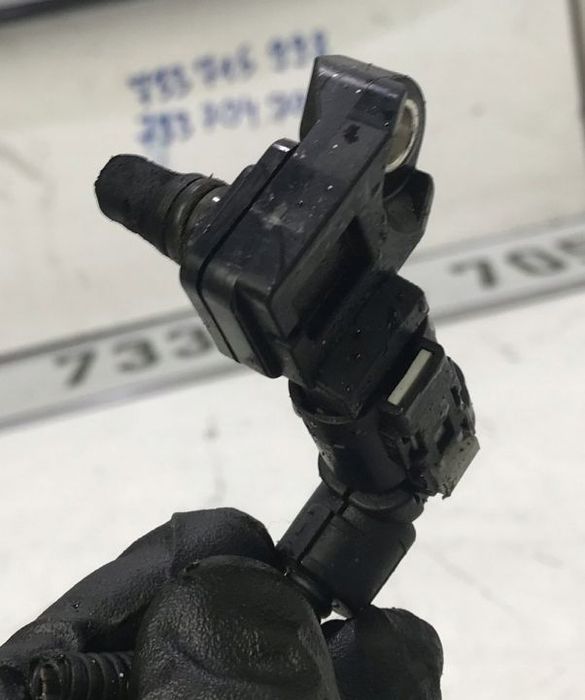 CZUJNIK CIŚNIENIA DOŁADOWANIA 7804742 BMW E60 E70