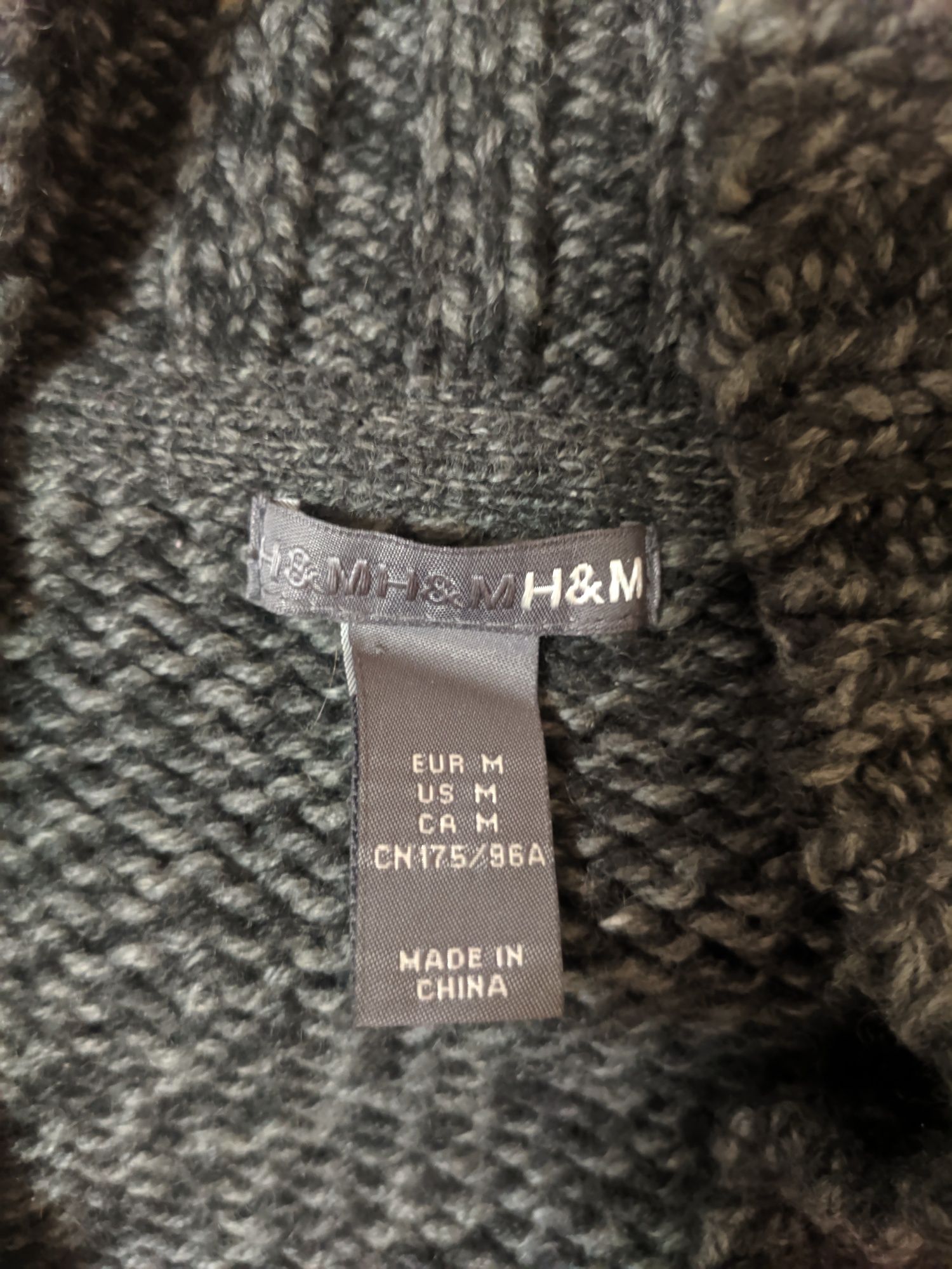 Свитер H&M, р. M