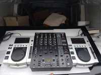 Dj equipamento. 2 X pionner 100 + mesa de mistura USB Behringer