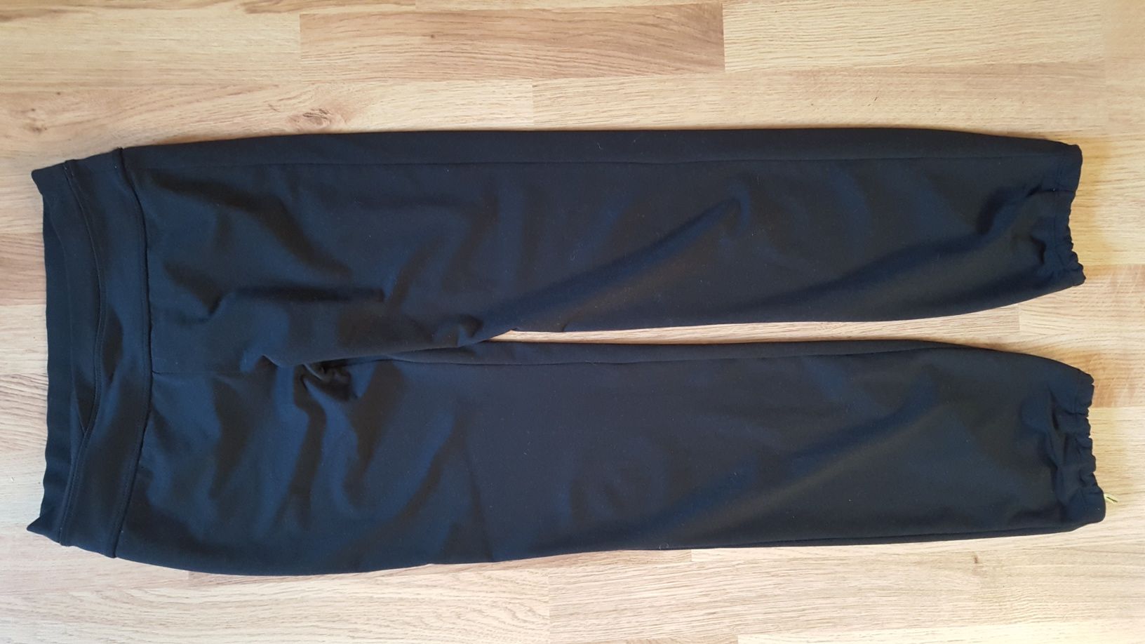 Spodnie na fitness czarne rozmiar S od H&M