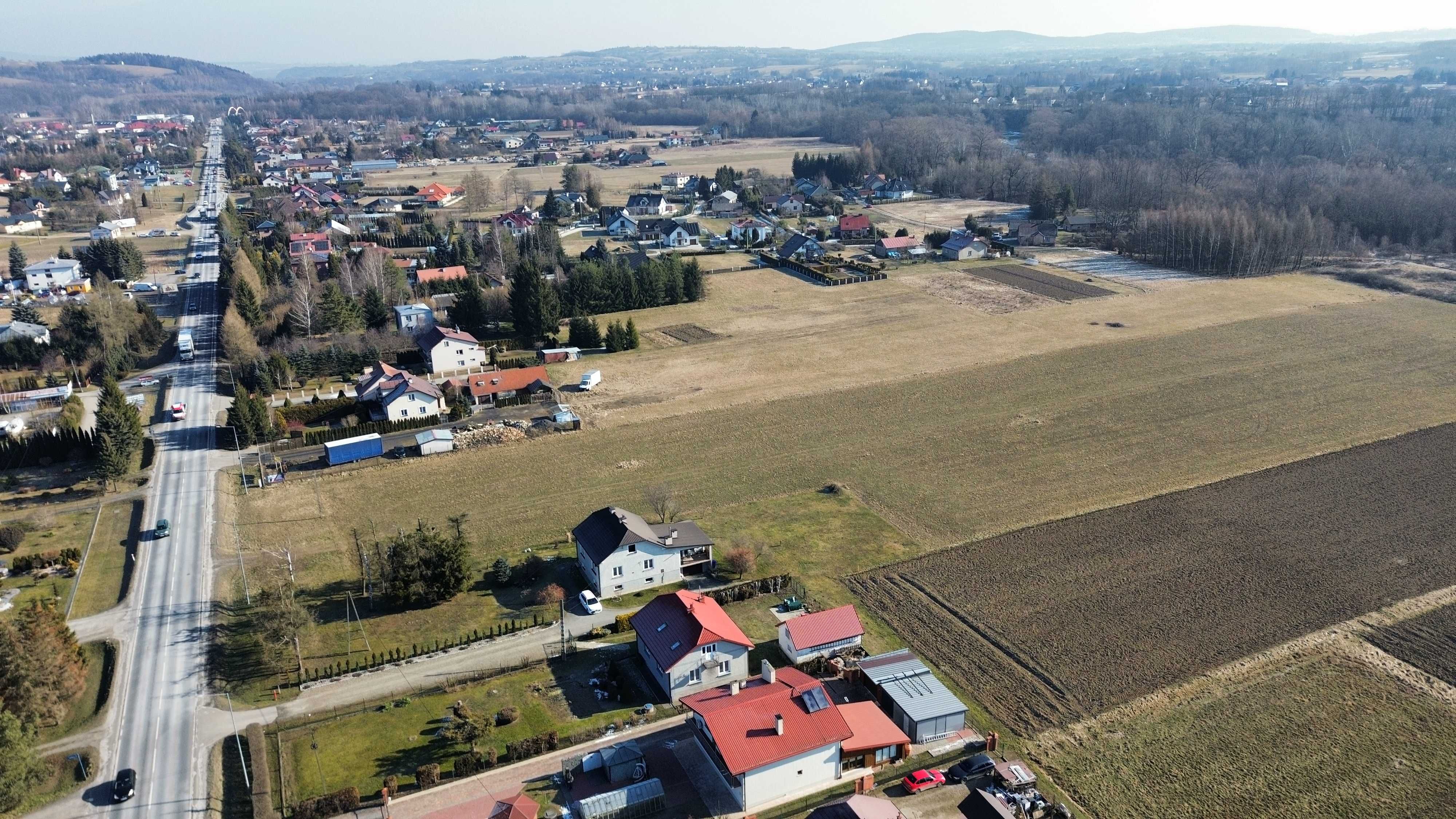 Sprzedam działkę budowlaną w Gorlicach przy drodze krajowej 28.