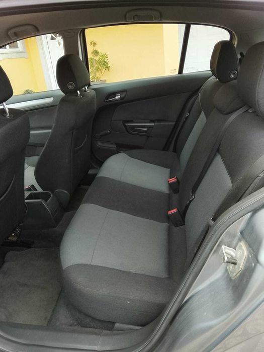 Opel Astra 1.4 Gasolina 2007 – 97.000 km, 5 Portas, Selo antigo