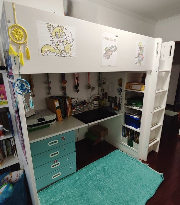 Cama alta com secretária SMÅSTAD