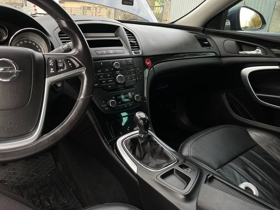 Opel Insignia Sports Tourer 2009 1.6