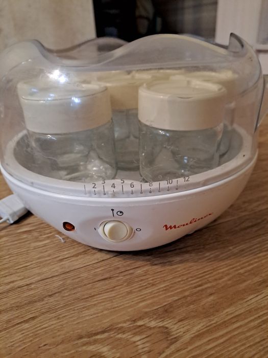 Йогуртниця Moulinex