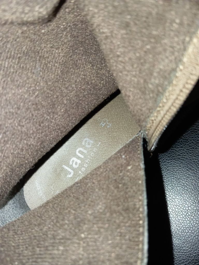 Beżowe skórzane buty kozaki Jana, rozmiar 4,5 (37,5).