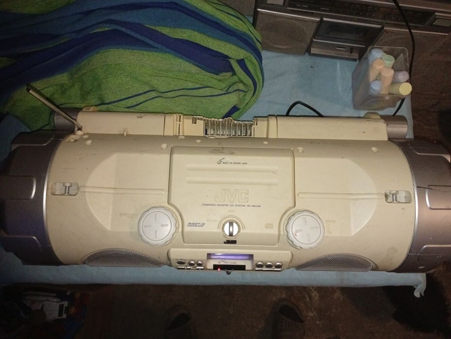 Boombox JVC RV-NB10W