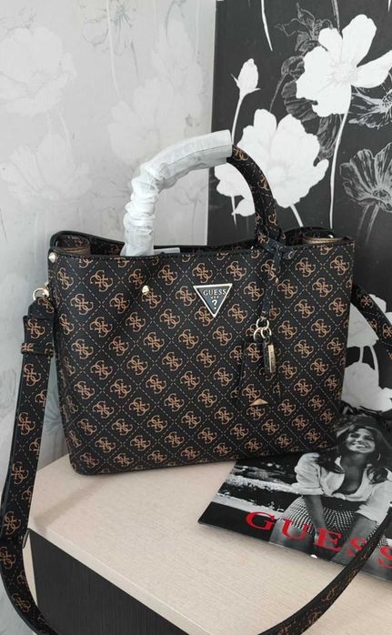 Сумка шоппер  сетчел Guess  оригинал