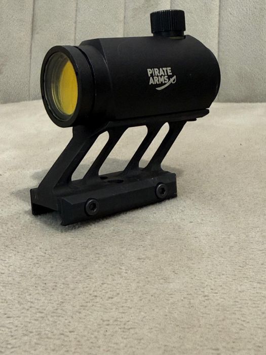 Vendo red dot + mount