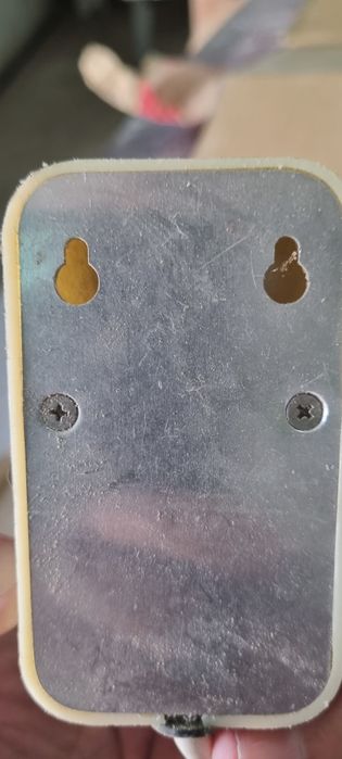 Isqueiro eléctrico de parede