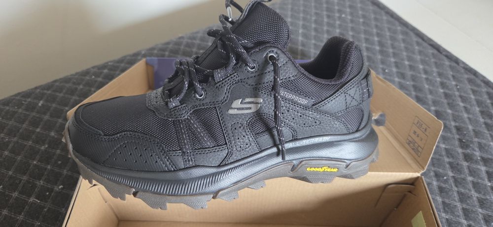 Skechers  waterproof (tam39)
