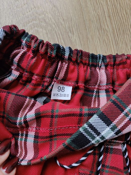 Spódniczka w kratkę czerwona dla dziewczynki 98