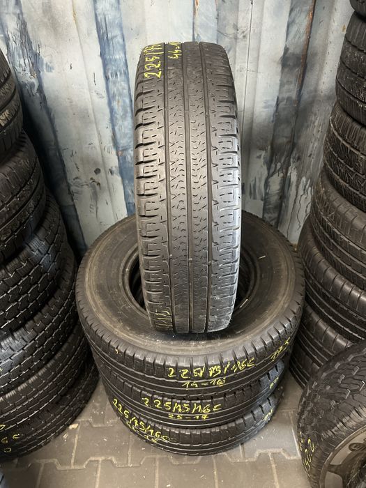 *Opony Michelin 225/75/16Cp para
