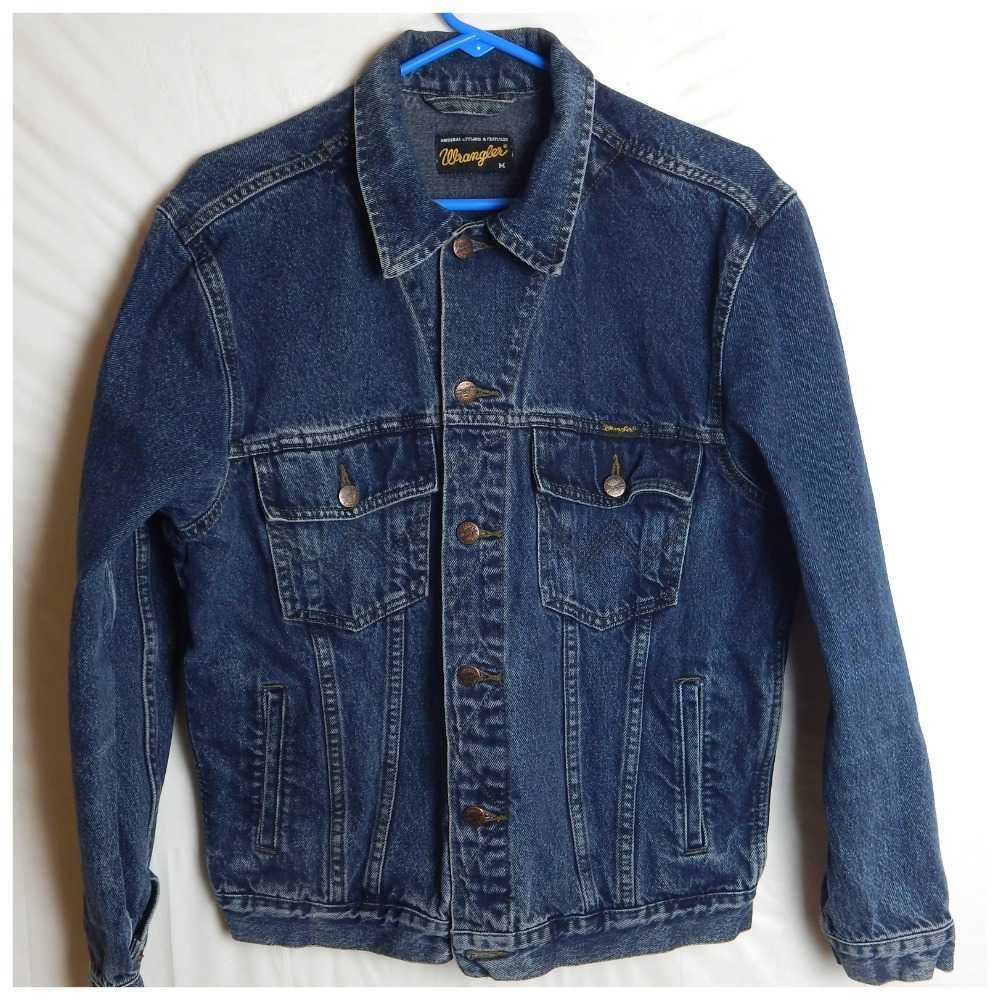 Джинсовая куртка WRANGLER Authentic JKT Denim Trucker Jacket. Size М