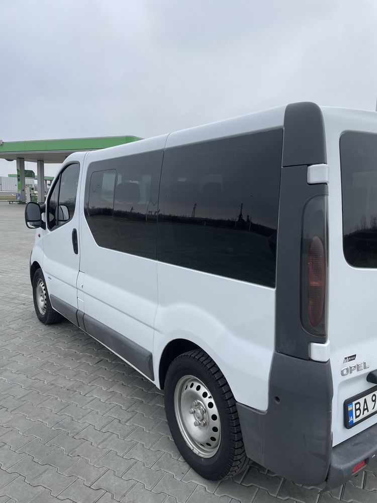 Продам Opel Vivaro