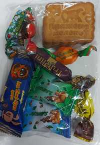 Поминальні набори з цукерок та печива