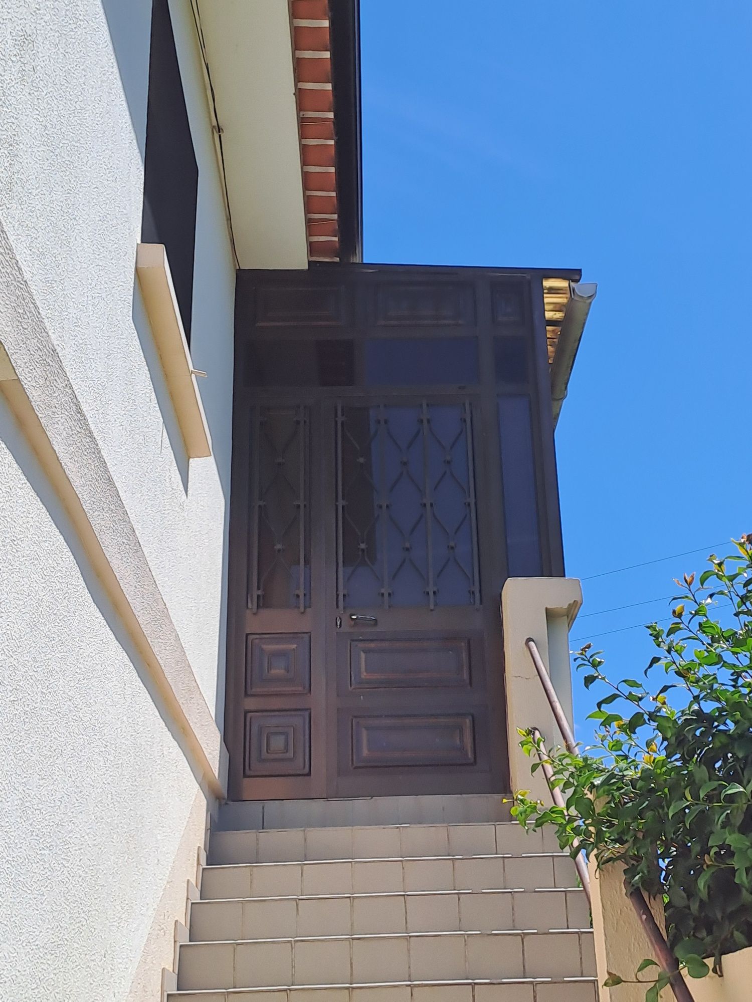 Marquise exterior