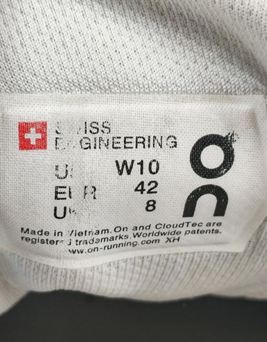 Чоловічі кросівки On running cloud