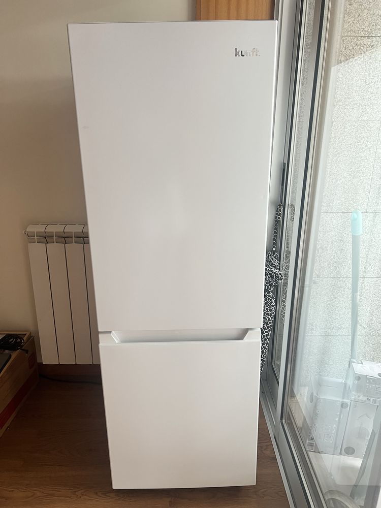 Vendo Geladeira por Mudança – Em Perfeito Estado!