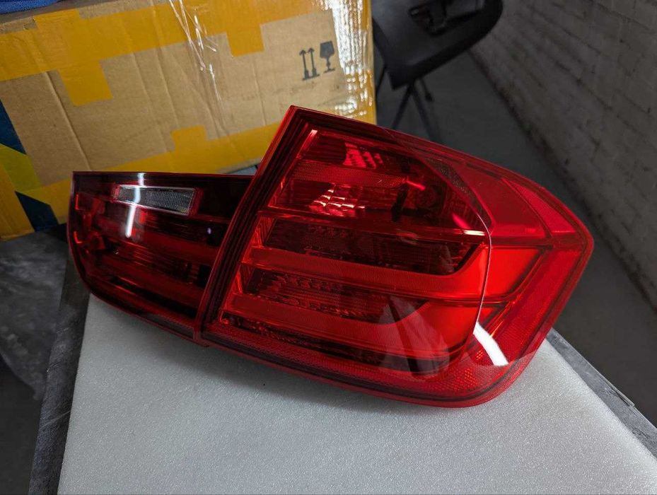 Задний правый фонарь BMW 3 F30 дорестайлинг