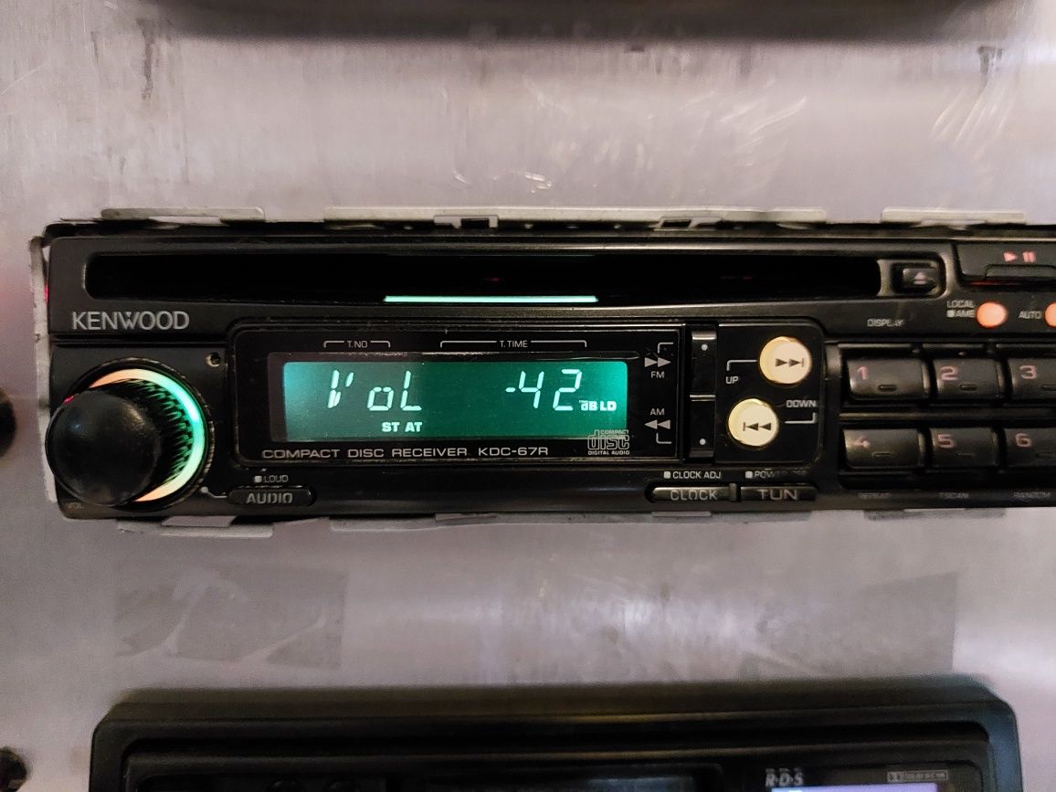 Radioodtwarzacz CD kenwood KDC-67r