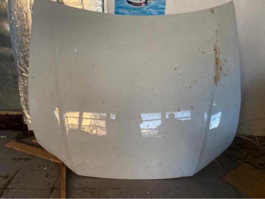 Продам капот оригинальный Ауди