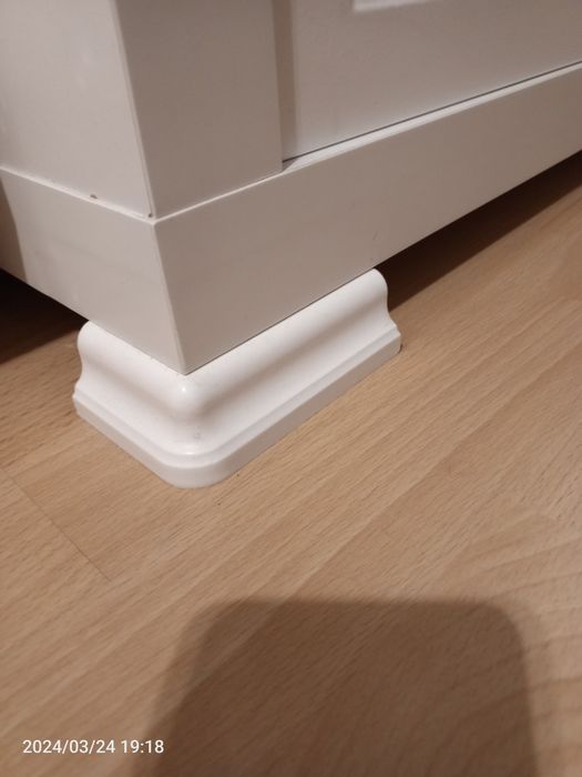 Rezerwacja Szafa biała elegancka  z kolekcji Emperio150 cm