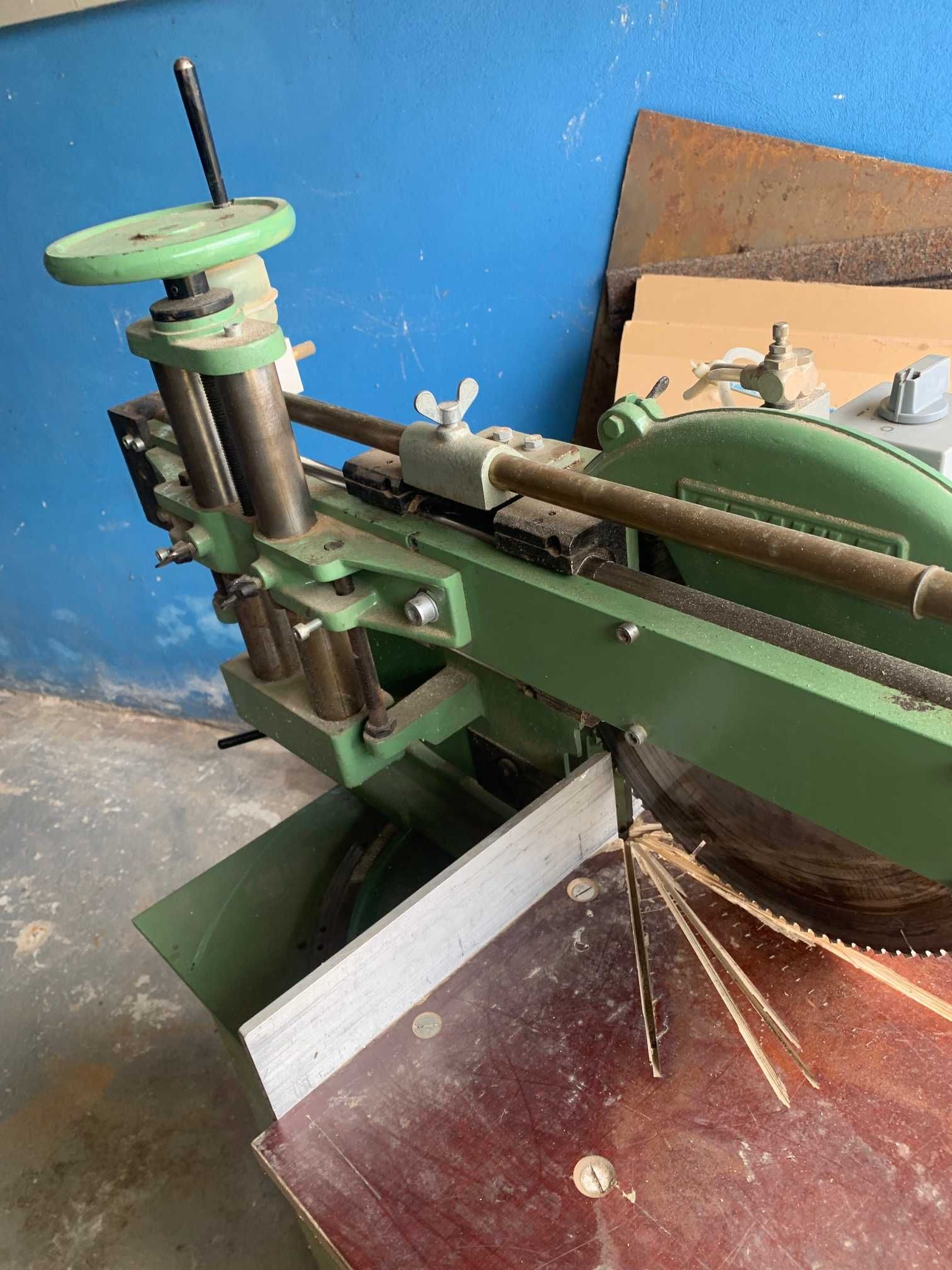 Piła Graule zs100