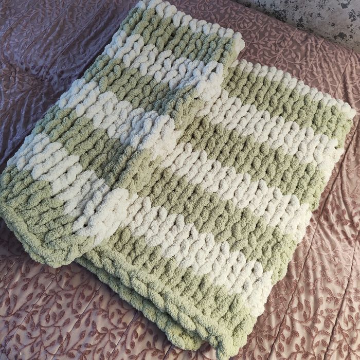 Sprzedam koc z grubej przędzy