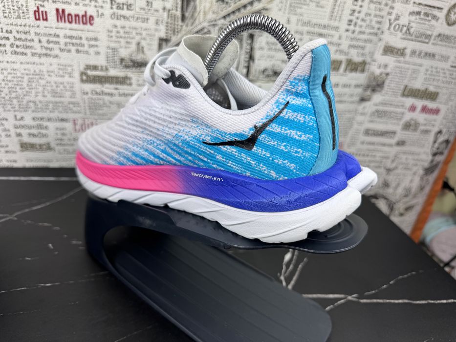 Оригінал ! 39 Розмір Кросівки Hoka One One Mach 5