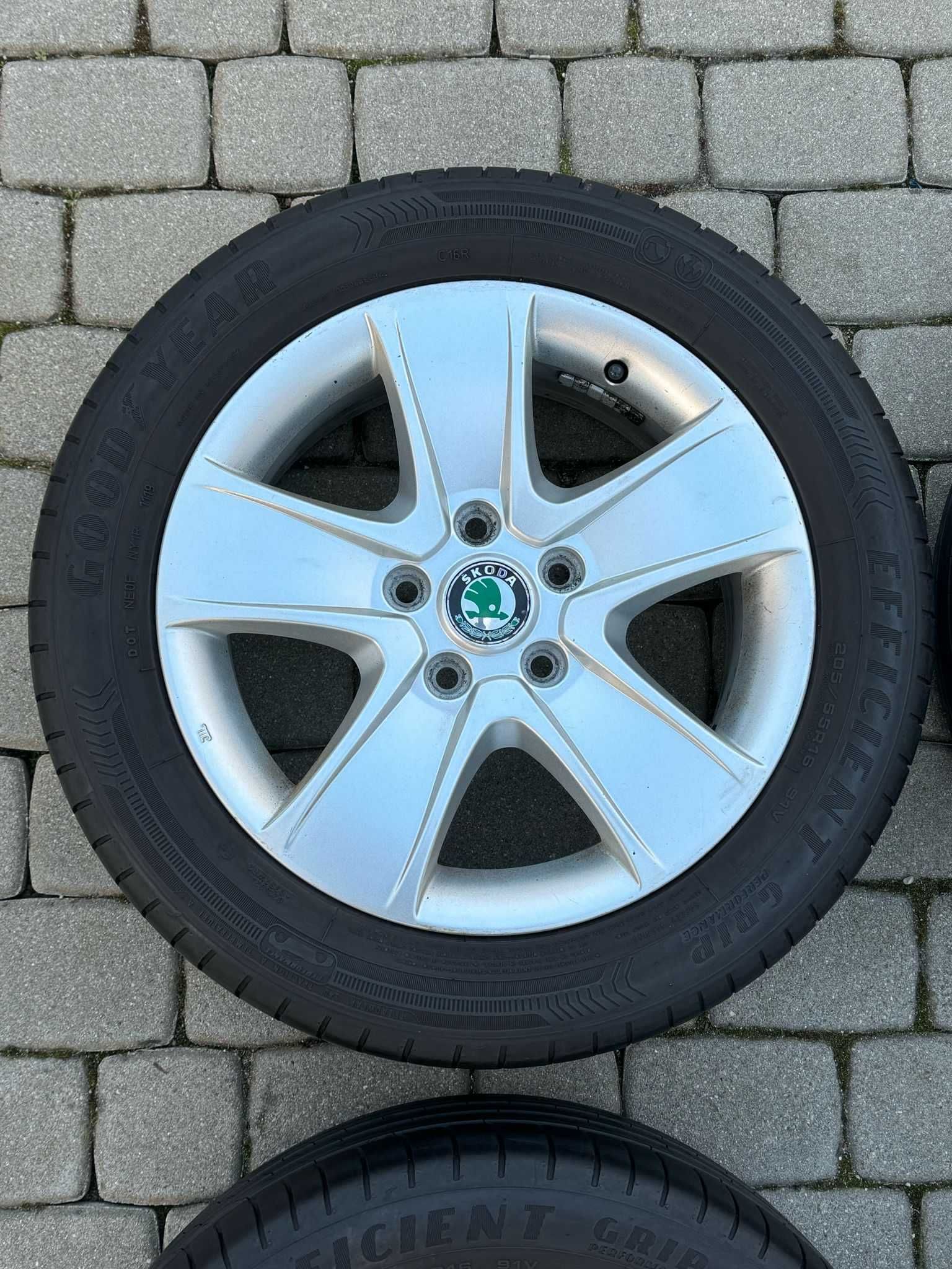 Koła Alufelgi*Skoda*5×112mm*205/55R16*Goodyear