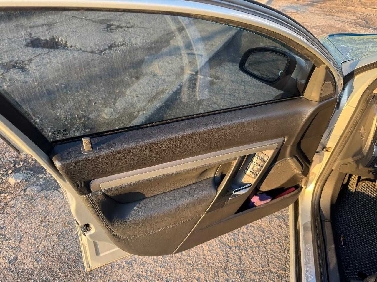 Продам свой Opel Vectra C 2,2 газ/бензин
