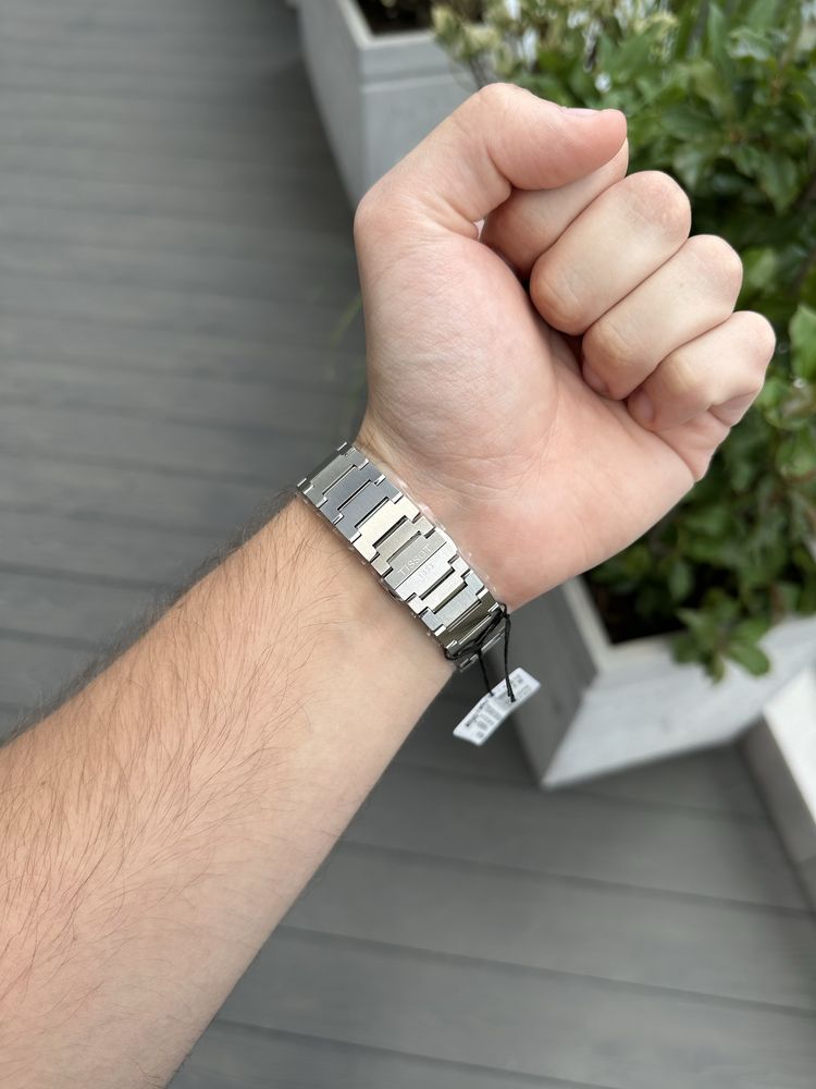 Оригінальний годинник Tissot PRX з Америки